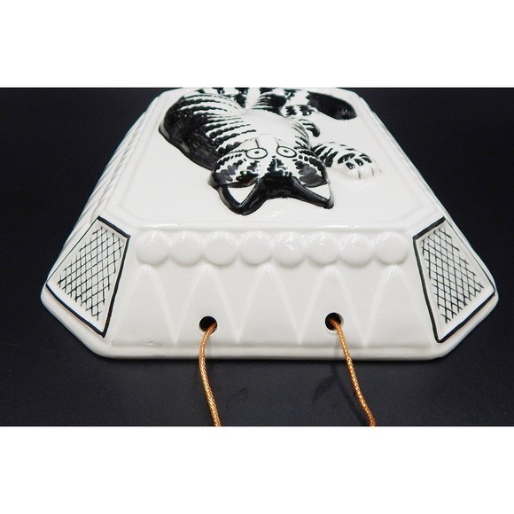 Sigma Taste Setter Bernard B Kliban Waving Cat Wall Hanging Mold Japan White - Picture 4 of 10